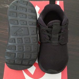Toddler Nike shoes